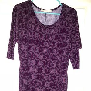 3/4 sleeve top with synched sleeves and sides